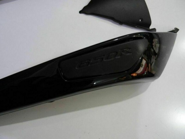 Kawasaki EX650 2009-2011 - Negro Kawasaki EX650 2009-2011 - Negro