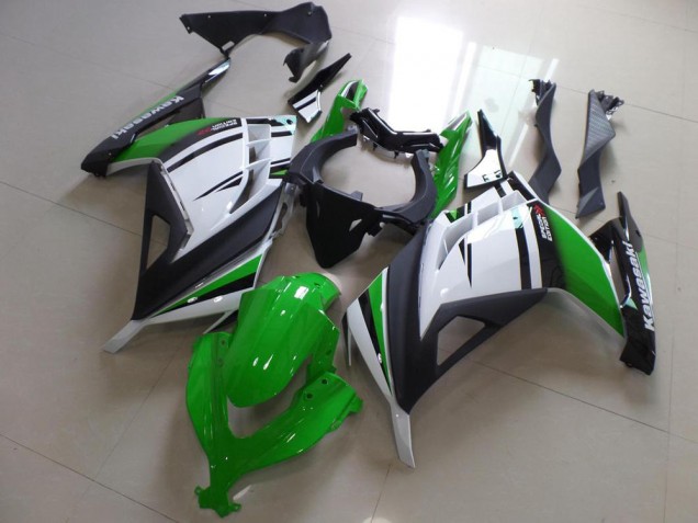 Kawasaki ZX 300R 2013-2016 - Verde Negro & Blanco Kawasaki ZX 300R 2013-2016 - Verde Negro & Blanco